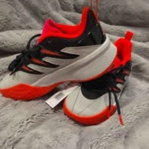 NEW-Adidas Boys' Dame Certified 3Size 4